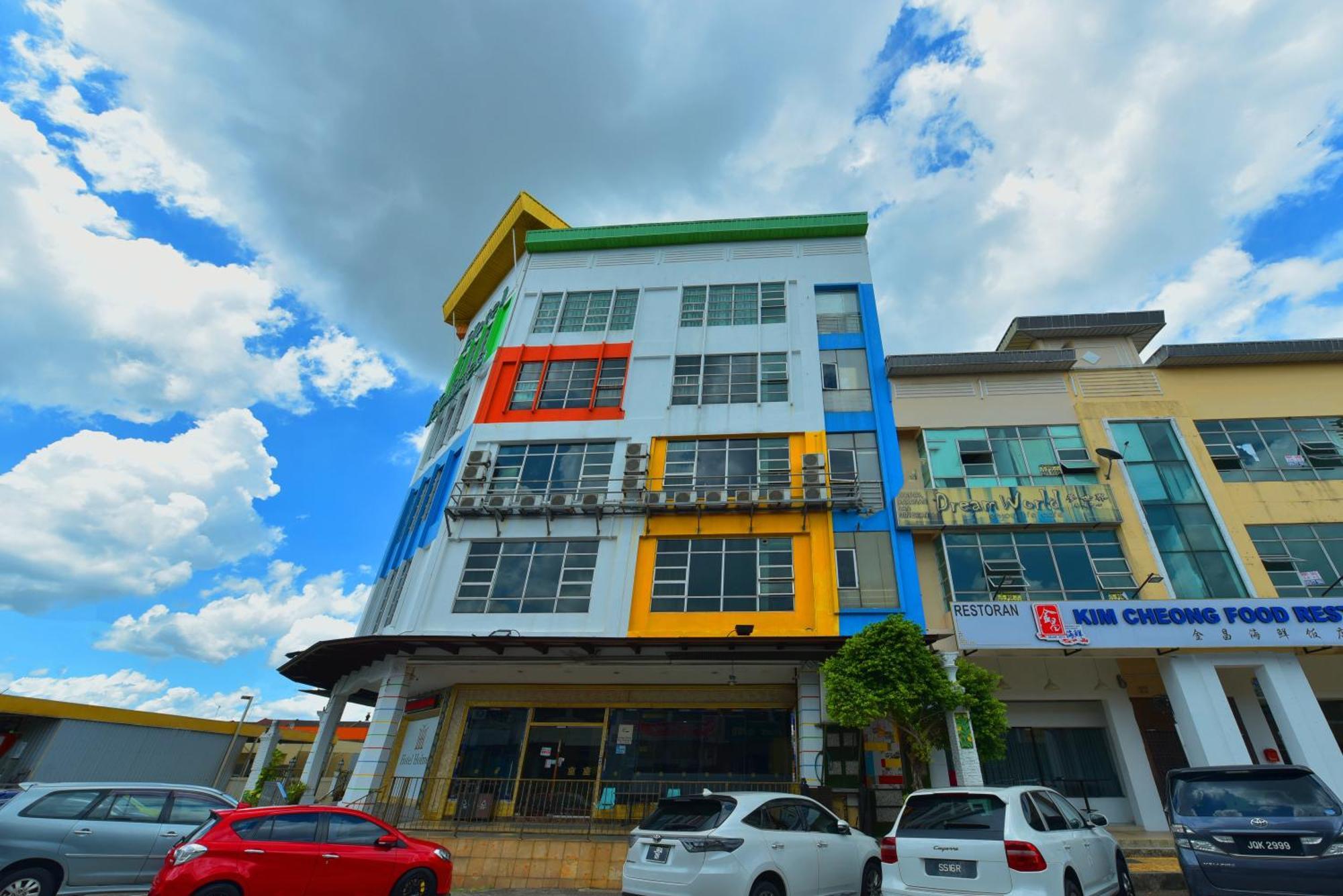 Townhouse Oak Hotel Holmes Johor Jaya Johor Bahru Exterior photo